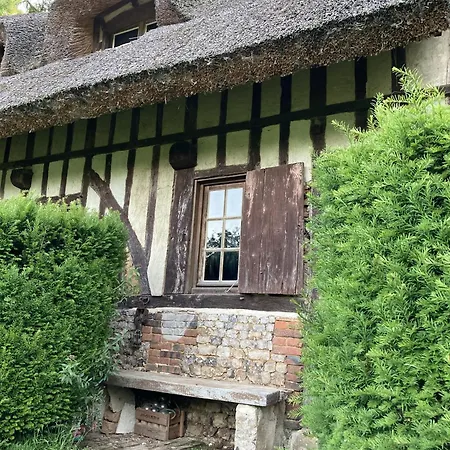 Chaumiere De Famille *