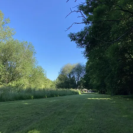 Chaumiere De Famille *